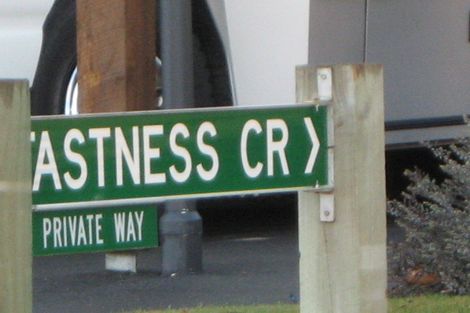 Photo of property in 5 Fastness Crescent, Wanaka, 9305