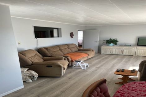 Photo of property in 20 Laser Place, Bayview, Auckland, 0629