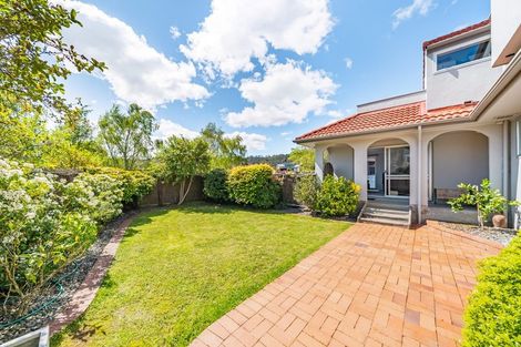 Photo of property in 77 Sunbrae Drive, Silverstream, Upper Hutt, 5019