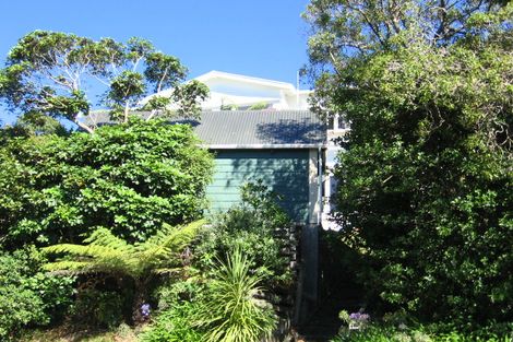 Photo of property in 32 Nicholson Road, Khandallah, Wellington, 6035