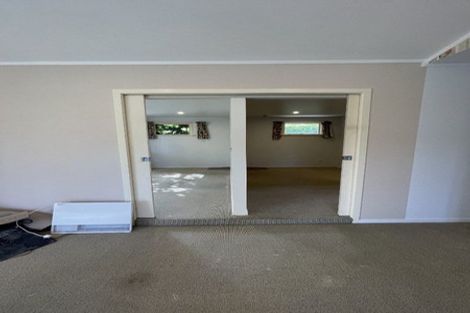Photo of property in 18 Triangle Road, Massey, Auckland, 0614