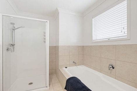 Photo of property in 127b Bruce Mclaren Road, Henderson, Auckland, 0612