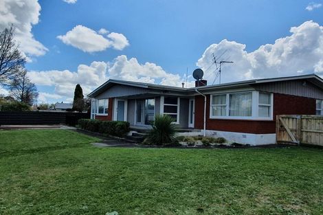 Photo of property in 1 Bowen Place, St Andrews, Hamilton, 3200