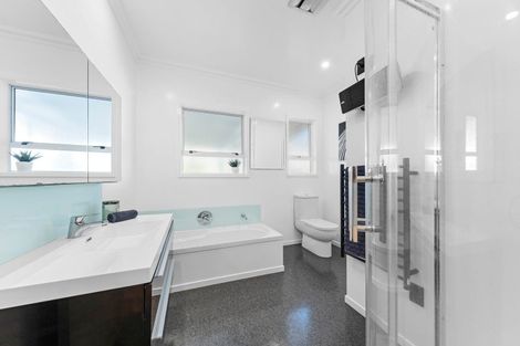 Photo of property in 29 Curtis Street, Okato, 4335