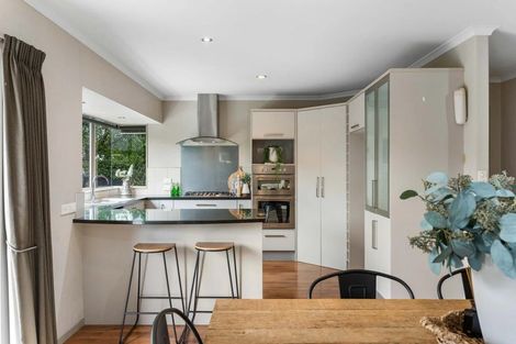 Photo of property in 32 Popata Close, Papamoa Beach, Papamoa, 3118