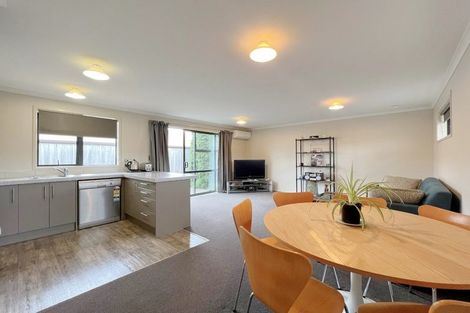 Photo of property in 2/108 Old Farm Road, Hamilton East, Hamilton, 3216