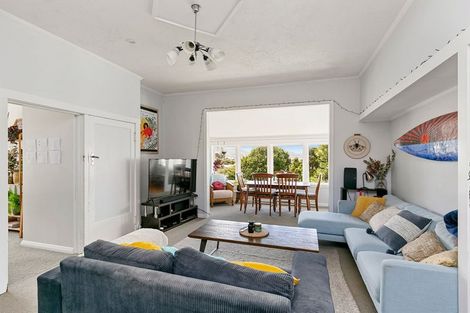 Photo of property in 30 Stoke Street, Newtown, Wellington, 6021