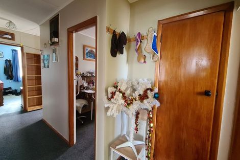 Photo of property in 24 Whitcombe Road, Opunake, 4616