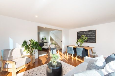 Photo of property in 19 Hospital Terrace, Hospital Hill, Napier, 4110