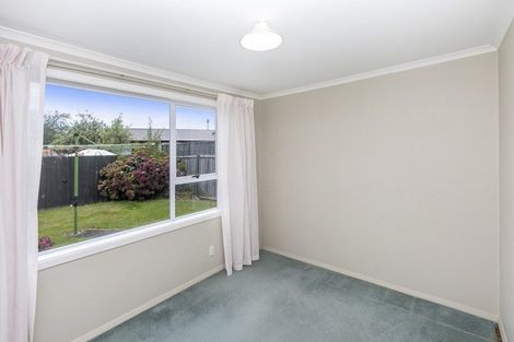 Photo of property in 4 Sonia Place, Casebrook, Christchurch, 8051