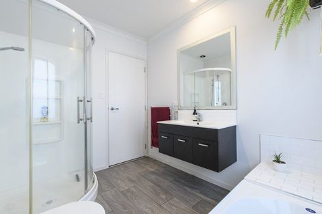 Photo of property in 84b Margaret Drive, Omokoroa, 3114