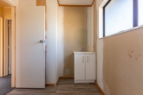 Photo of property in 90 Fergusson Street, Woodville, 4920