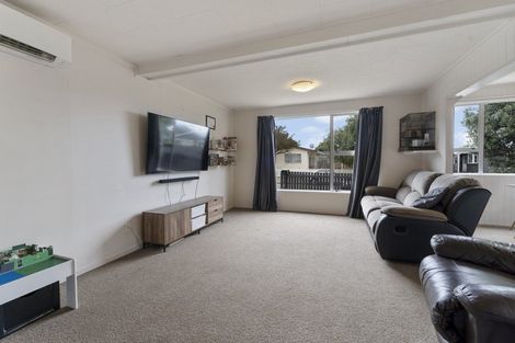 Photo of property in 36 Makarini Street, Paraparaumu, 5032