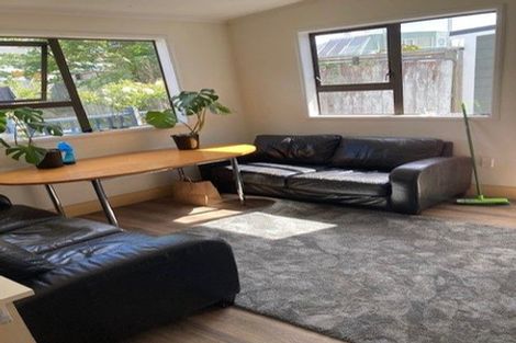 Photo of property in 8 Caroline Street, Mount Victoria, Wellington, 6011