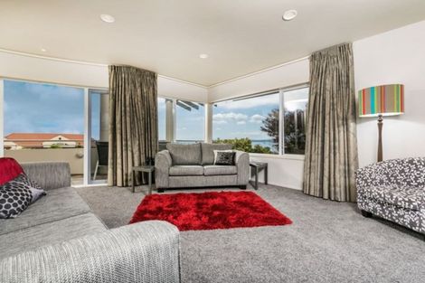 Photo of property in 2a Midway Avenue, Castor Bay, Auckland, 0620