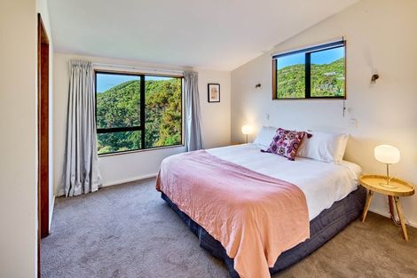 Photo of property in 20 Bay Lair Grove, Island Bay, Wellington, 6023