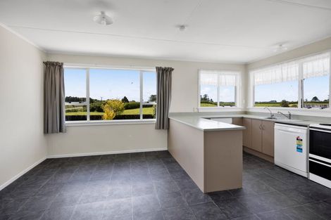 Photo of property in 198 Beaconsfield Road, Midhirst, Stratford, 4394