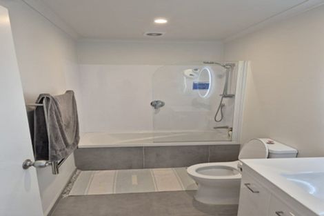 Photo of property in 16 Kutukutu Street, Takanini, 2112