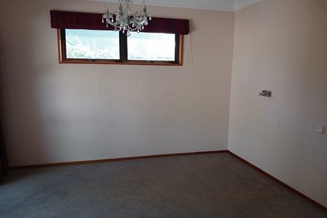 Photo of property in 33 Ihaka Street, Hokowhitu, Palmerston North, 4410