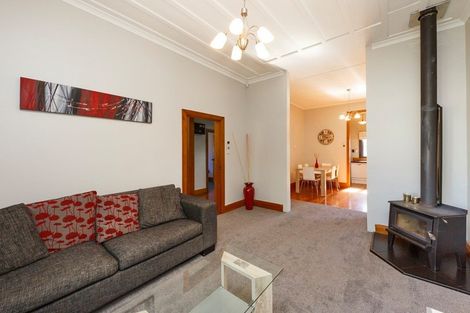 Photo of property in 17 Limbrick Street, Terrace End, Palmerston North, 4410