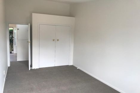 Photo of property in 3/289 Glenfield Road, Glenfield, Auckland, 0629