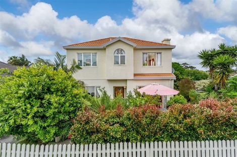 Photo of property in 22 David Street, Bayswater, Auckland, 0622