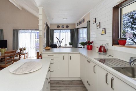 Photo of property in 150 Perth Street, Holmes Hill, Oamaru, 9401