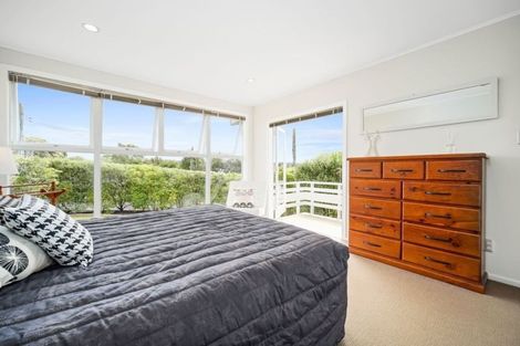 Photo of property in 1/8 Arrow Road, Forrest Hill, Auckland, 0620