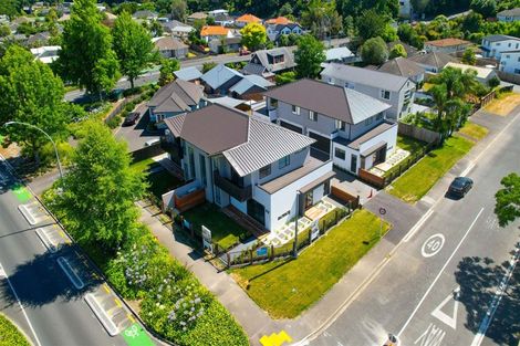 Photo of property in 1/64 Banbury Crescent, Fairfield, Hamilton, 3214