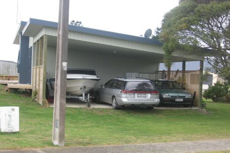 Photo of property in 100 Manuka Place, Matarangi, Whitianga, 3592