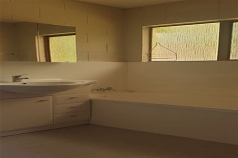 Photo of property in 2/81 Stredwick Drive, Torbay, Auckland, 0630