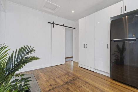 Photo of property in 4 Raleigh Street, Vogeltown, New Plymouth, 4310