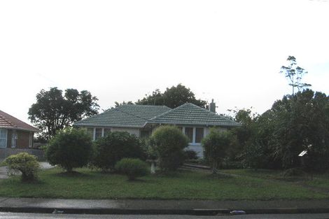 Photo of property in 39 Vodanovich Road, Te Atatu South, Auckland, 0610