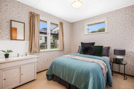 Photo of property in 73 Main Road, Titahi Bay, Porirua, 5022