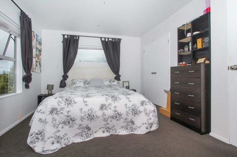 Photo of property in 92 Brian Crescent, Stanmore Bay, Whangaparaoa, 0932