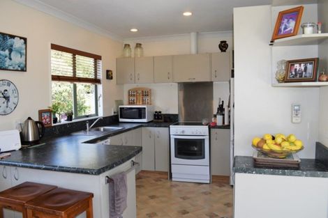 Photo of property in 57b Kirk Street, Otaki, 5512