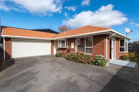 Photo of property in 41a Sawyers Arms Road, Northcote, Christchurch, 8052