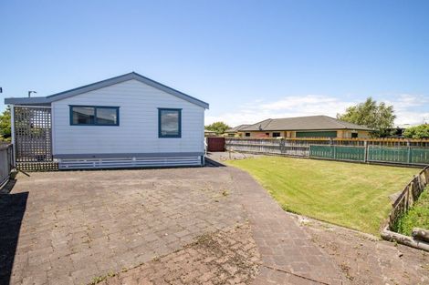 Photo of property in 12 Walton Place, Ngatea, 3503