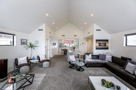 Photo of property in 39 Buller Street, New Plymouth, 4310