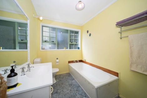 Photo of property in 17 Konini Street, Inglewood, 4330