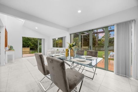 Photo of property in 68 Marina View Drive, West Harbour, Auckland, 0618