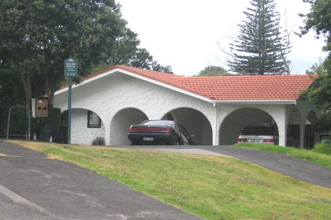 Photo of property in 32a Neal Avenue, Glenfield, Auckland, 0629