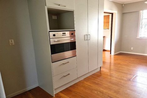 Photo of property in 11 William Souter Street, Forrest Hill, Auckland, 0620