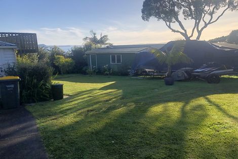 Photo of property in 2 Elgin Place, Red Beach, 0932