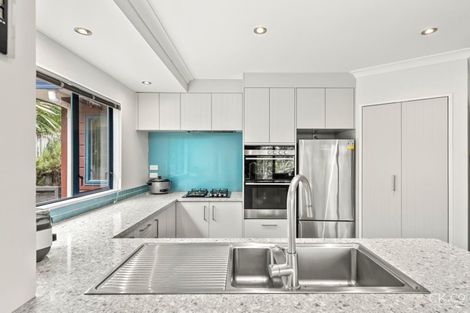 Photo of property in 9 Fernridge Way, Tirohanga, Lower Hutt, 5010