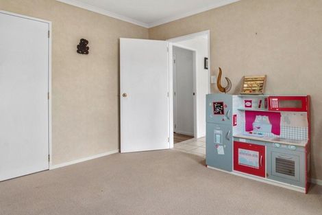 Photo of property in 92 Denny Hulme Drive, Mount Maunganui, 3116