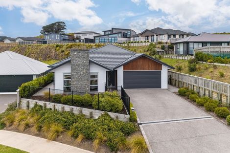 Photo of property in 49 Waitaria Terrace, Aotea, Porirua, 5024