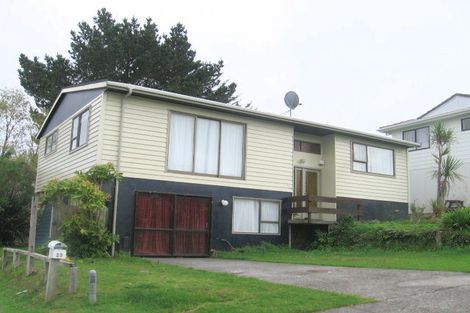 Photo of property in 25 Sombrero View, Ascot Park, Porirua, 5024