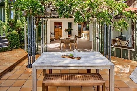 Photo of property in 23 Kotari Road, Days Bay, Lower Hutt, 5013