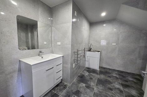 Photo of property in 17b Knox Road, Swanson, Auckland, 0612